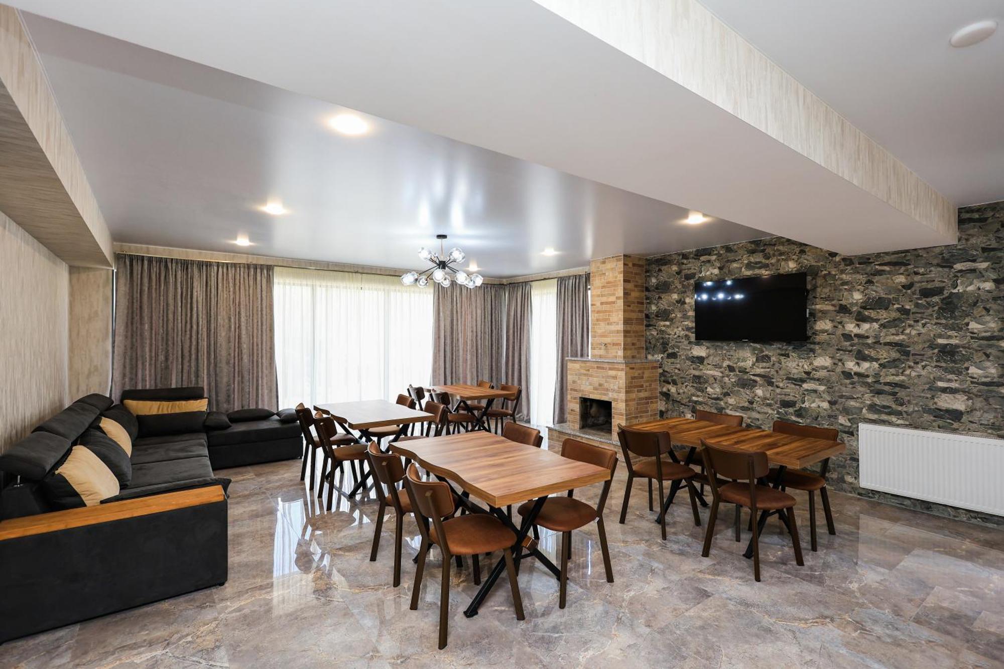 Heaven Hill Hotel Kazbegi Exterior foto